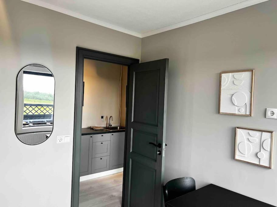 The Greyhouse "Small Apartment" Höfn Esterno foto